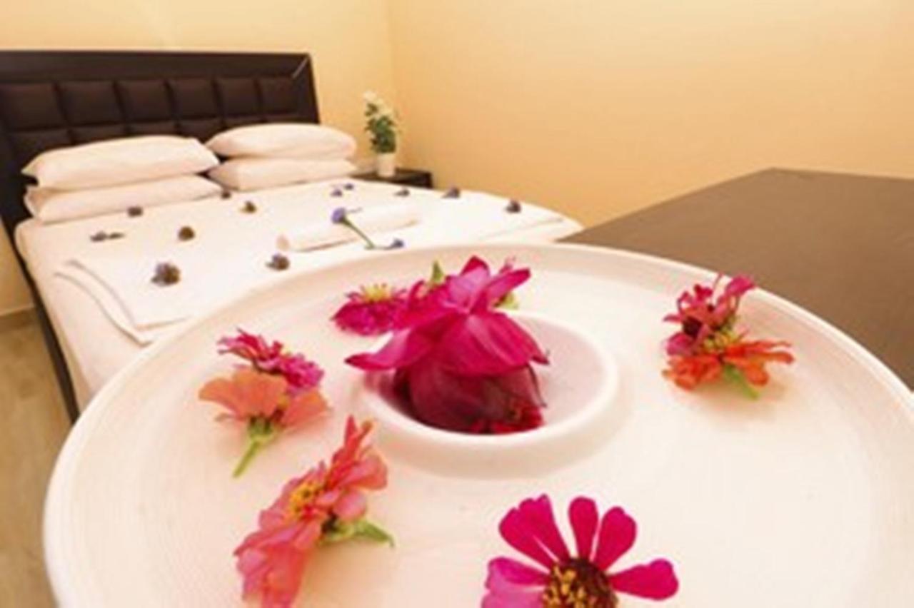 אנוראדפורה Peacock Resort מראה חיצוני תמונה