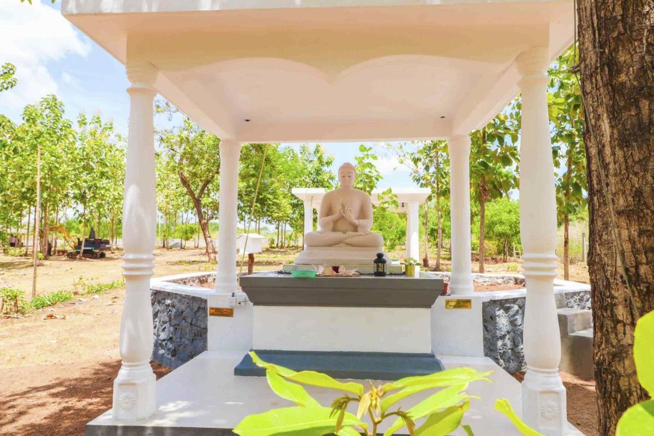 אנוראדפורה Peacock Resort מראה חיצוני תמונה